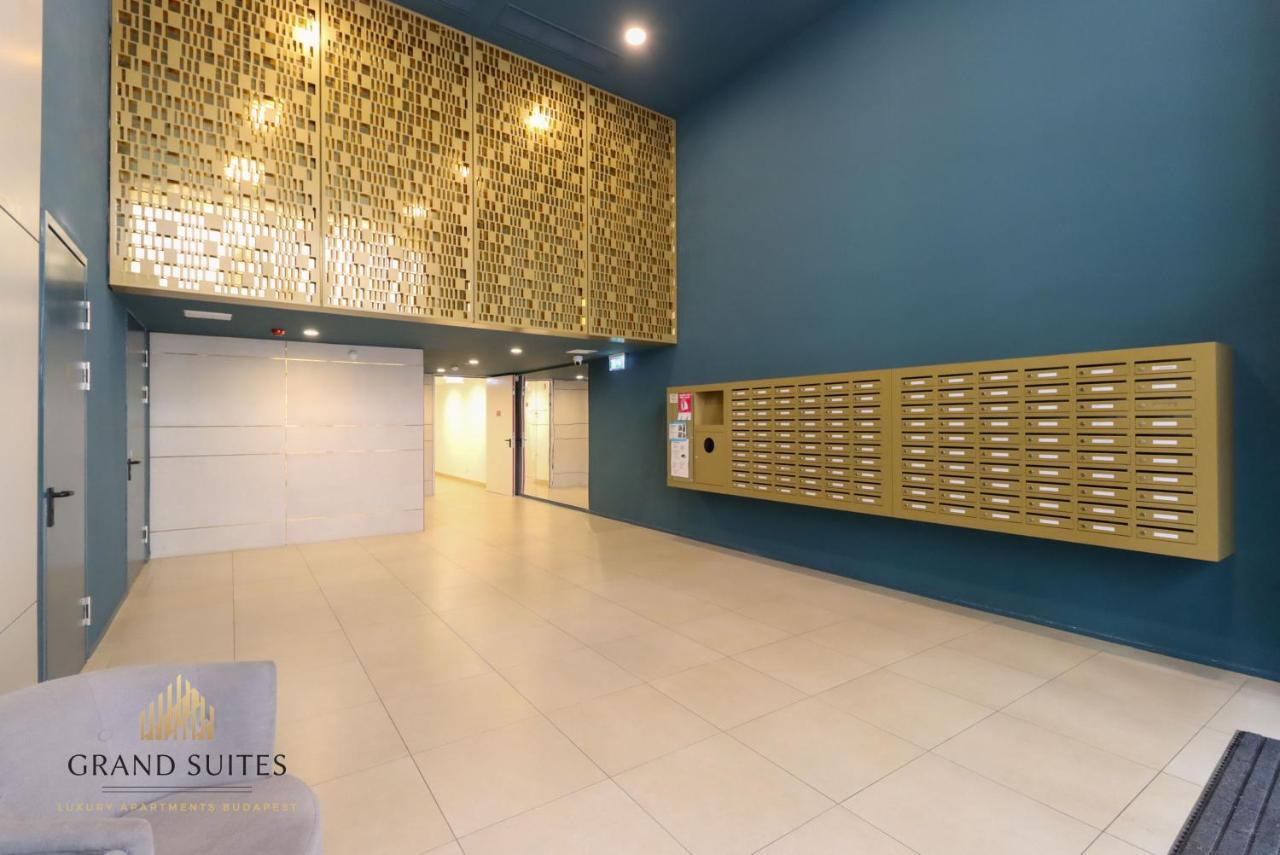 Grand Suites Central Budapest Exterior photo