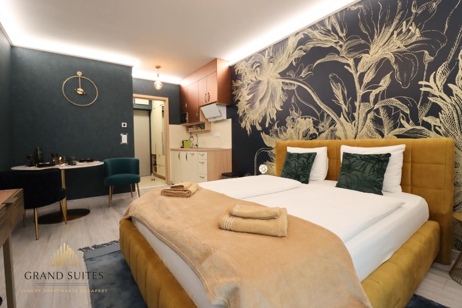 Grand Suites Central Budapest Exterior photo