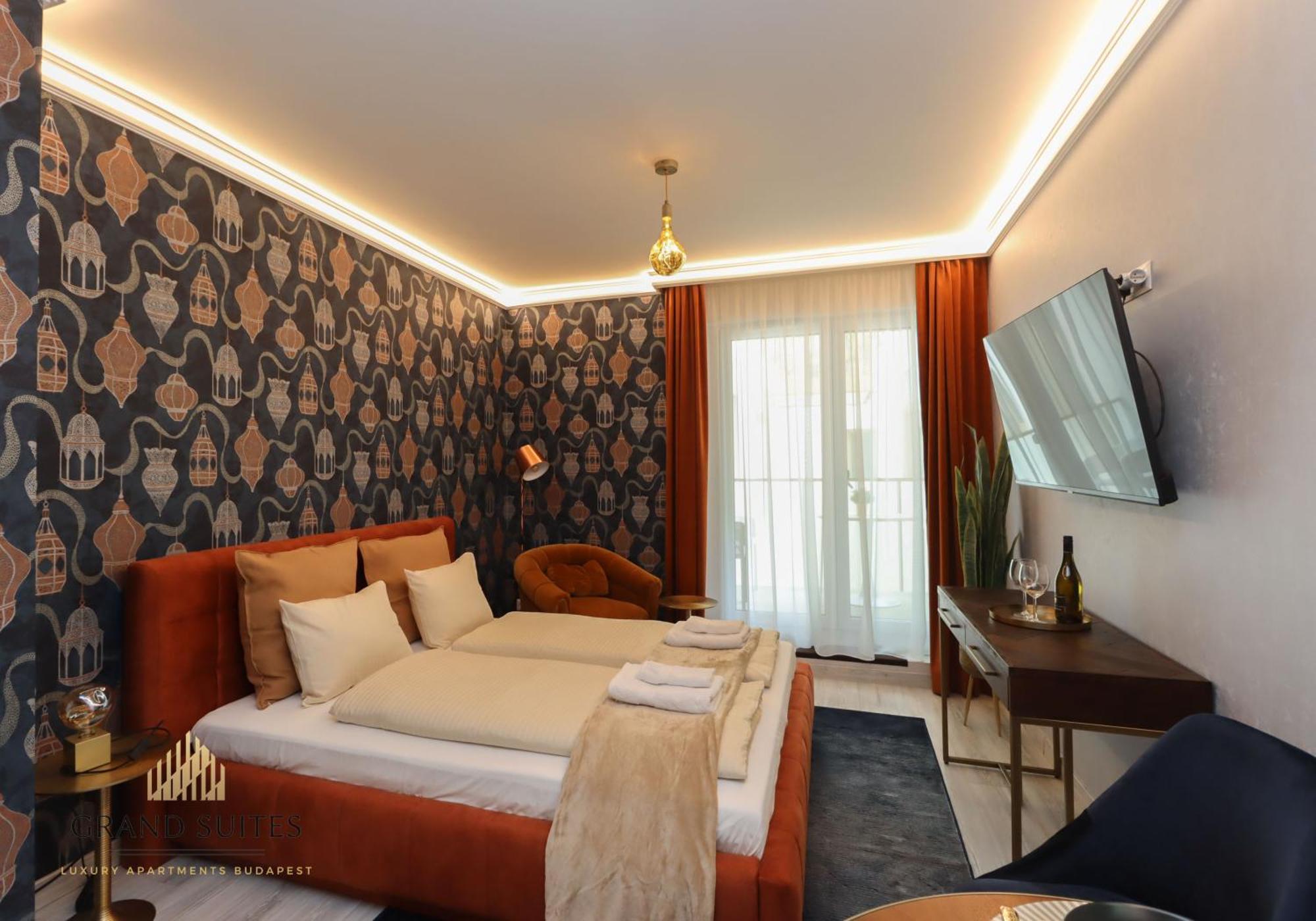 Grand Suites Central Budapest Exterior photo